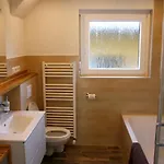 Waldvogel Apartment *